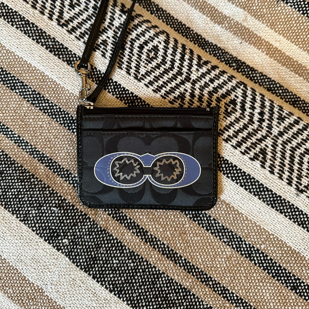 Coach Poppy Wristlet
